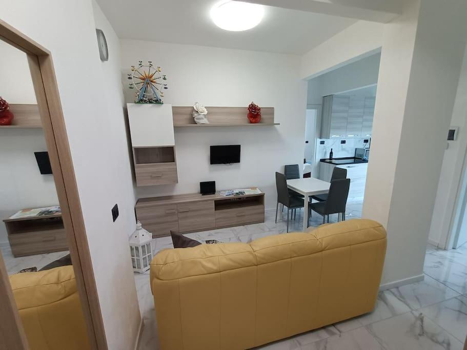La Casa Di Lila - Appartamento Con Ingresso Indipendente E Spazio Esterno Rapallo Exterior photo
